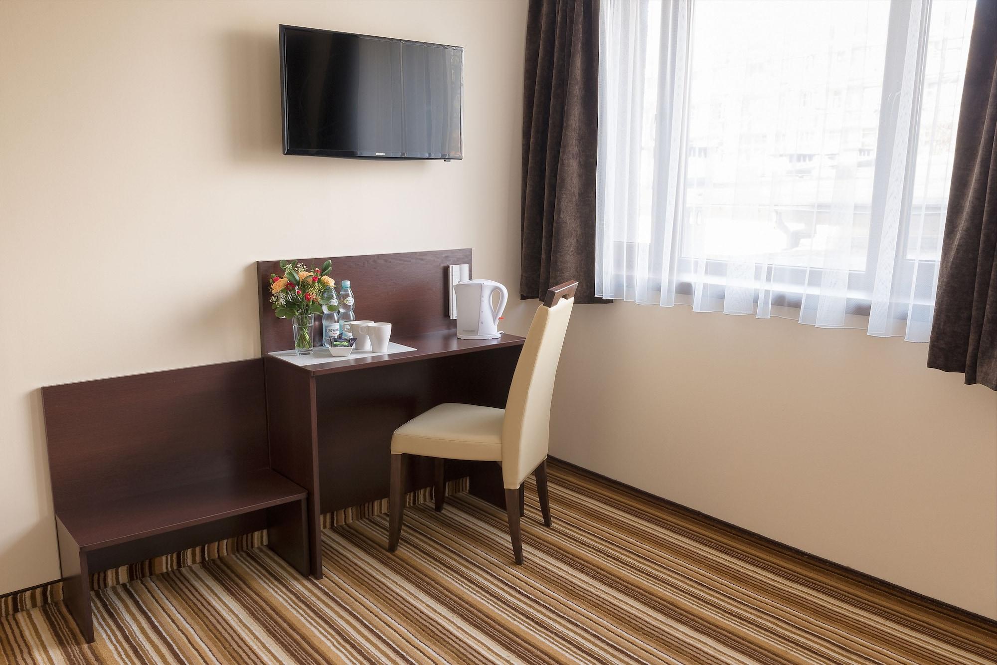 Boutique Hotel'S Wroclaw Ngoại thất bức ảnh