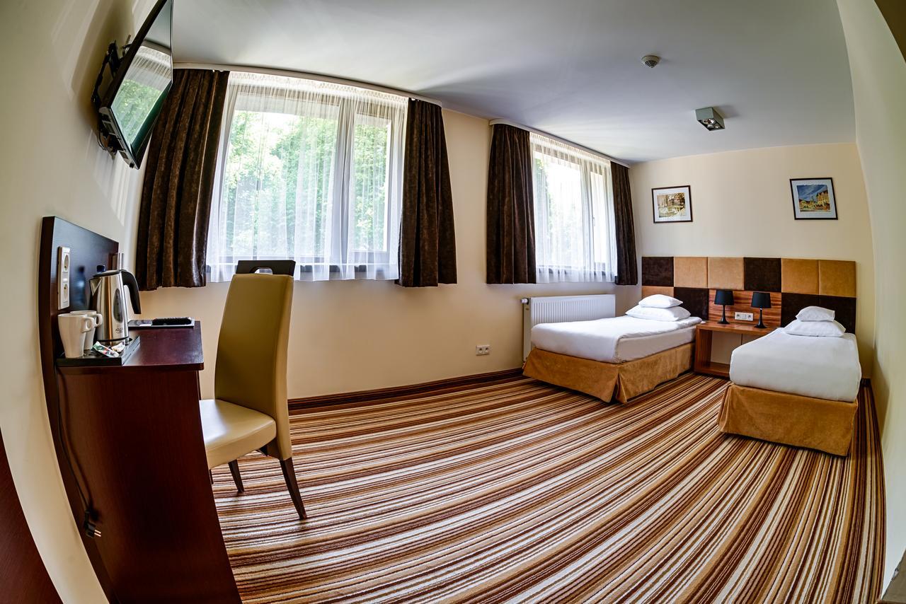 Boutique Hotel'S Wroclaw Ngoại thất bức ảnh